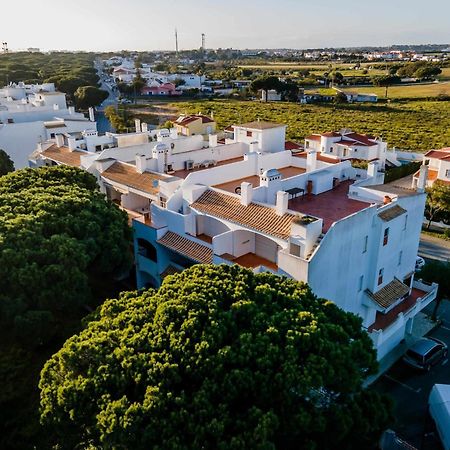 Casa Falesia T2 - Garden View - 5 Min From The Beach - Wifi Olhos de Agua  Exterior foto